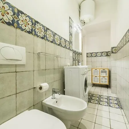 Unyca - In 1 Apartment *
